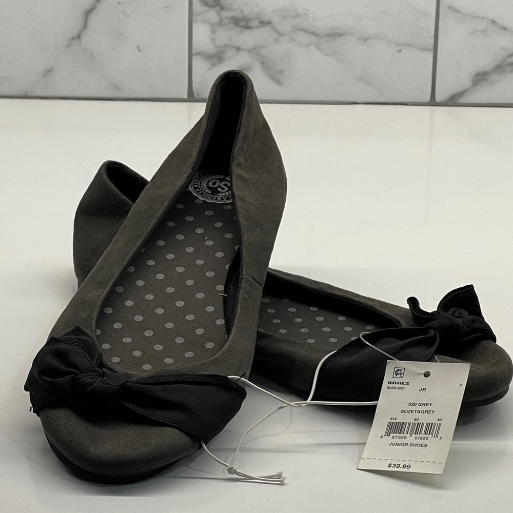 Gray flats with black bow